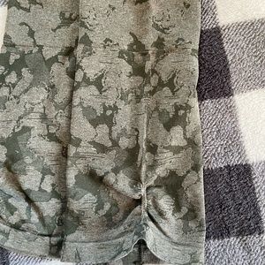 GYMSHARK: Adapt Camo Seamless Shorts
